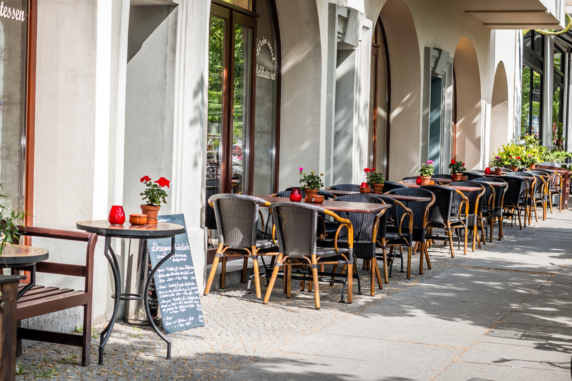 10 Best coffee shops in Los Angeles Warner Burbank Movers